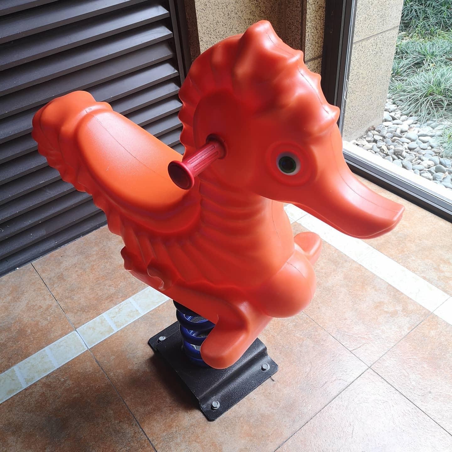 ม้าน้ำสปริง