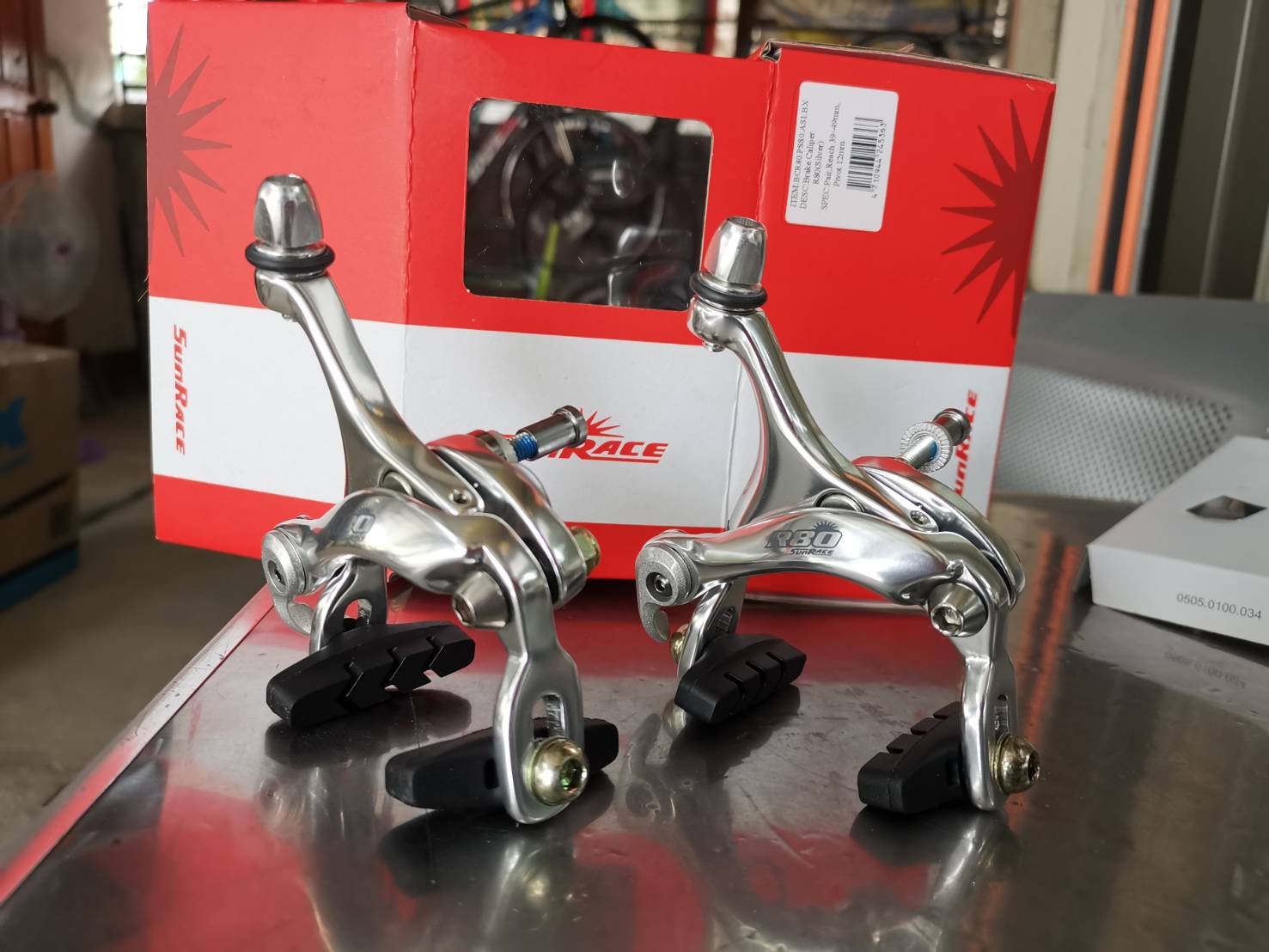 เสือหมอบ ก้ามเบรค เสือหมอบ ซันเรส SUNRACE BCR80 สีเงิน (แพ๊คกล่องเป็นชุดหน้ากับหลัง) Sunrace Brake Calipers W/Qr Front And Rear Set