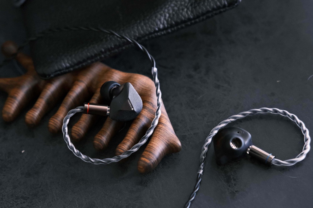 Tangzu X DIvisnus FUDU Verse 1 หูฟัง Hybrid 3 ไดรเวอร์ 2BA+1DD ประกันศูนย์ไทย