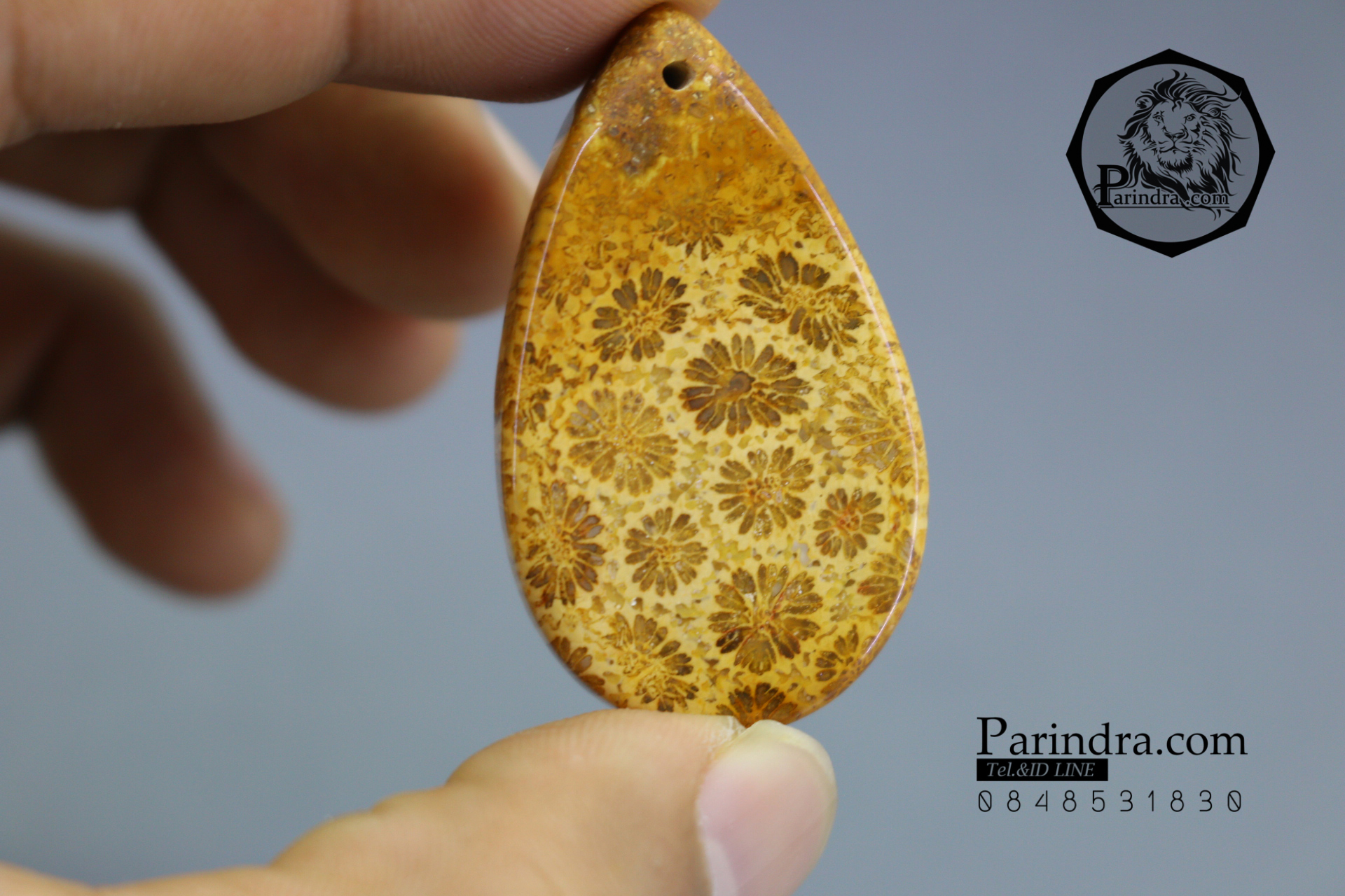 ฟอสซิลหินปะการังขัด Fossil Coral ใหญ่และหนา สำหรับห้อยคอ หรือ พวงกุญแจ คัดสวยพิเศษ #CRF012
