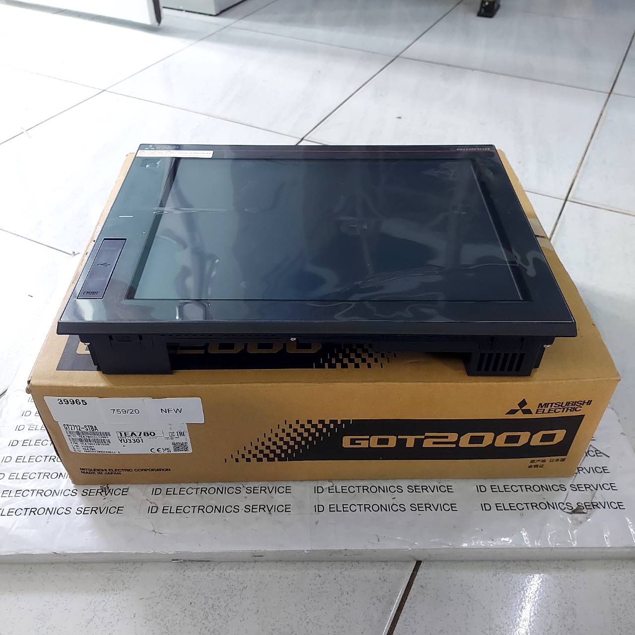 GT2712-STBA HMI " MITSUBISHI "