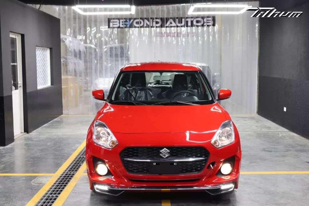 ชุดแต่ง TITHUM : SWIFT 2018