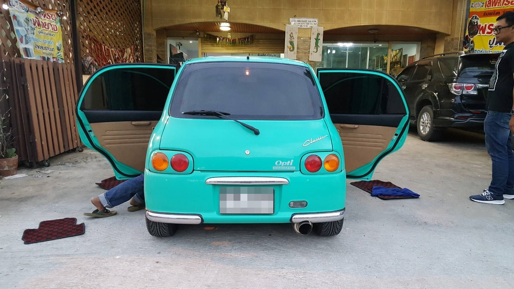 พรมรถยนต์ Daihatsu Opti ปูพรม6D ด้ายเดี่ยว สีน้ำตาลเข้มด้ายทอง