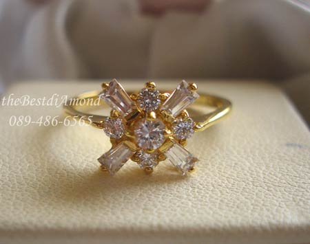 +++แหวนวงนี้สวยเก๋น่ารักมากค่ะ เพชรDesign และ วางได้ลงตัวมากค่ะ BR919 มีต่างหูเข้าเซ็ตด้วยนะคะ+++