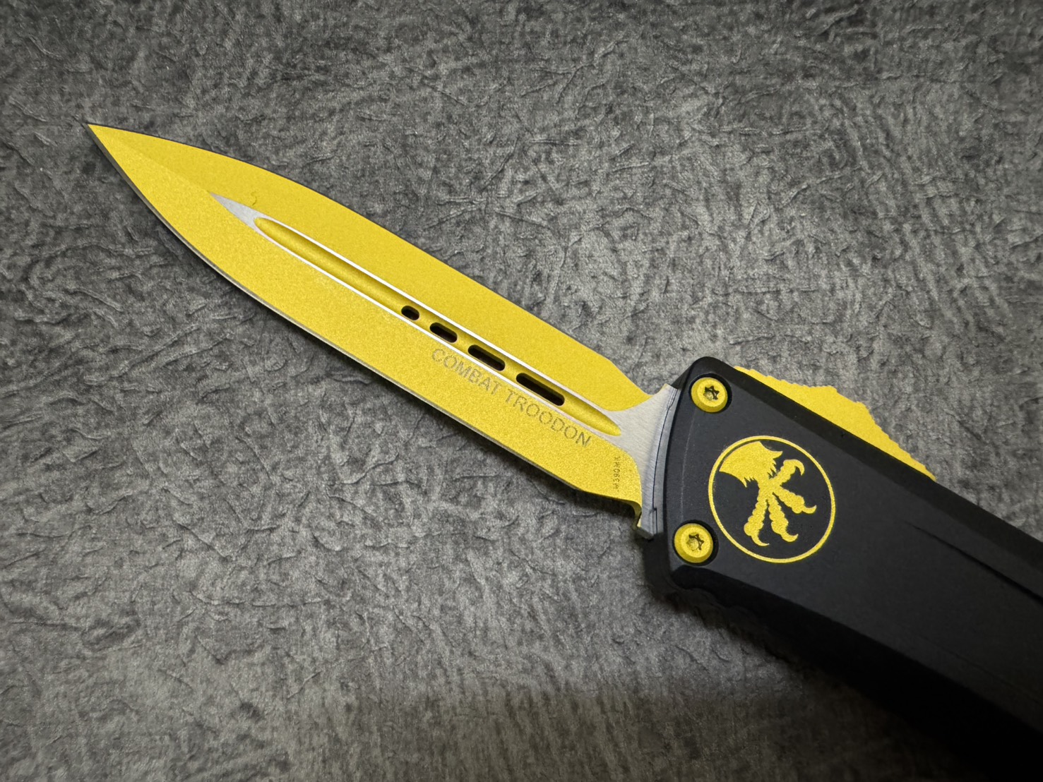 Microtech Combat Troodon D/E Gen III Corvette Yellow