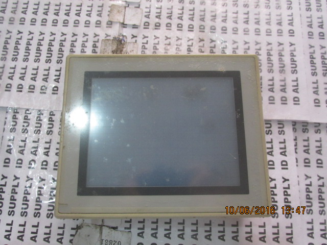 LCD TOUCH SCREEN “ KEYENCE ” รุ่น VT2-5MW