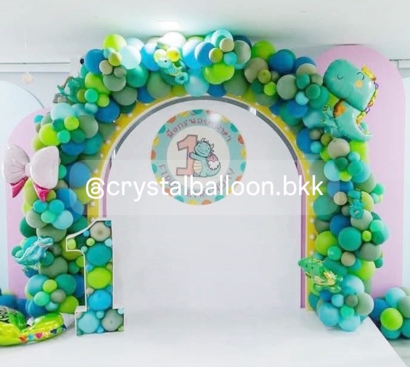 Organic Backdrop (ราคาไม่รวมฉาก) ลูกโป่งออแกรนิค 4 เมตร พร้อม แท่นตัวเลข ขนาด 90 เซ็น Theme เขียว พร้อมตกแต่ง สามารถเปลี่ยนสีลูกโป่ง/เปลี่ยนสี-ม่านฟอยล์/เปลี่ยนฟอยล์ตกแต่งได้