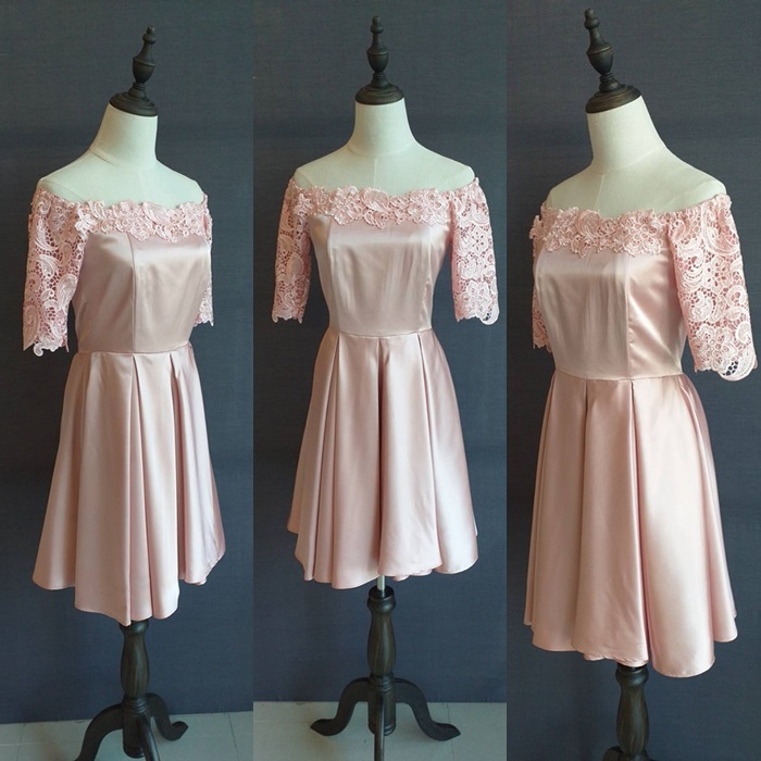 พร้อมเช่า ชุดราตรีสั้น สีโรสโกลด์ ปาดไหล่ แต่งลูกไม้
