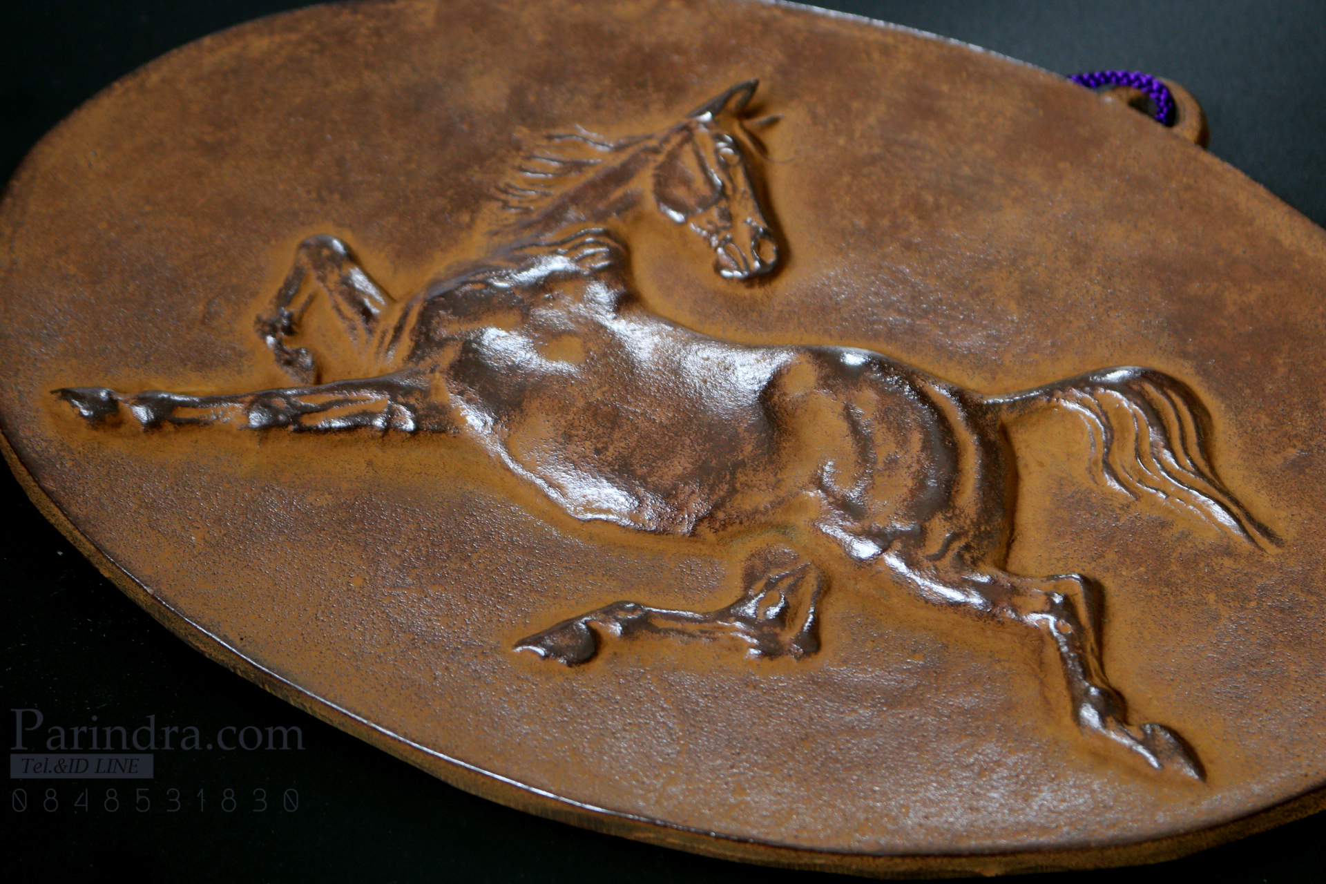 แผ่นโลหะปั๊มนูน ลายม้า อาชาผยอง ของเก่า สวยงาม