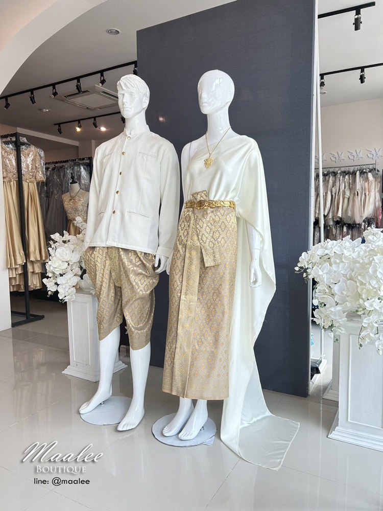 เช่า ชุดไทย ชุดเพื่อนเจ้าสาว ชุดไทยผ้าถุงสีเทาชาทอง สไบสีครีม