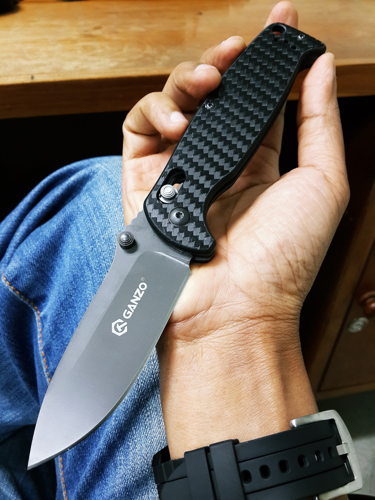 มีดพับ Ganzo กานโซ่ รุ่น Ganzo G7413CF ด้ามลายคาร์บอนไฟเบอร์ ของแท้ 100%