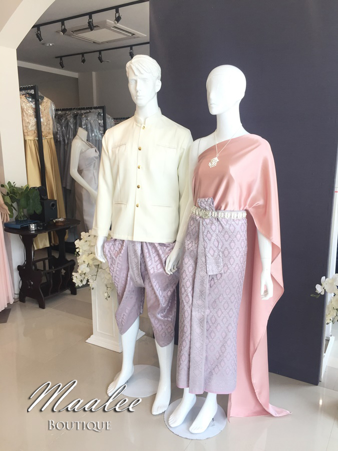 เช่า ชุดไทย ชุดเพื่อนเจ้าสาว ชุดไทยผ้าถุงสีเทาชมพูเงิน สไบเรียบ สีชมพู โรสโกล