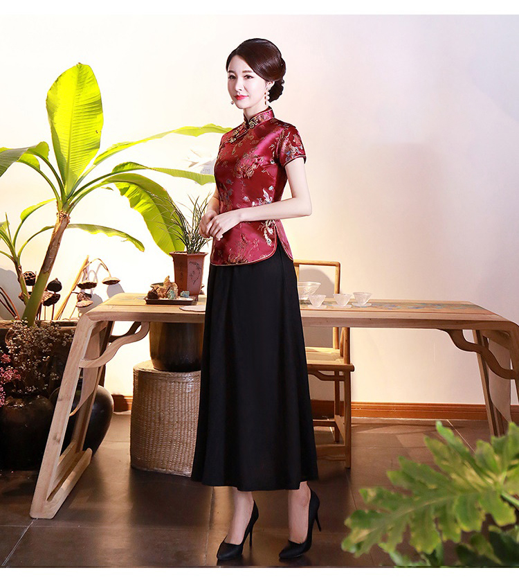 Pre-order เสื้อกี่เพ้า สีไวน์แดง ลายมังกรนกฟินิกซ์ ผ้าไหมจีน กุ๊นขอบ ตัดเย็บอย่างดี