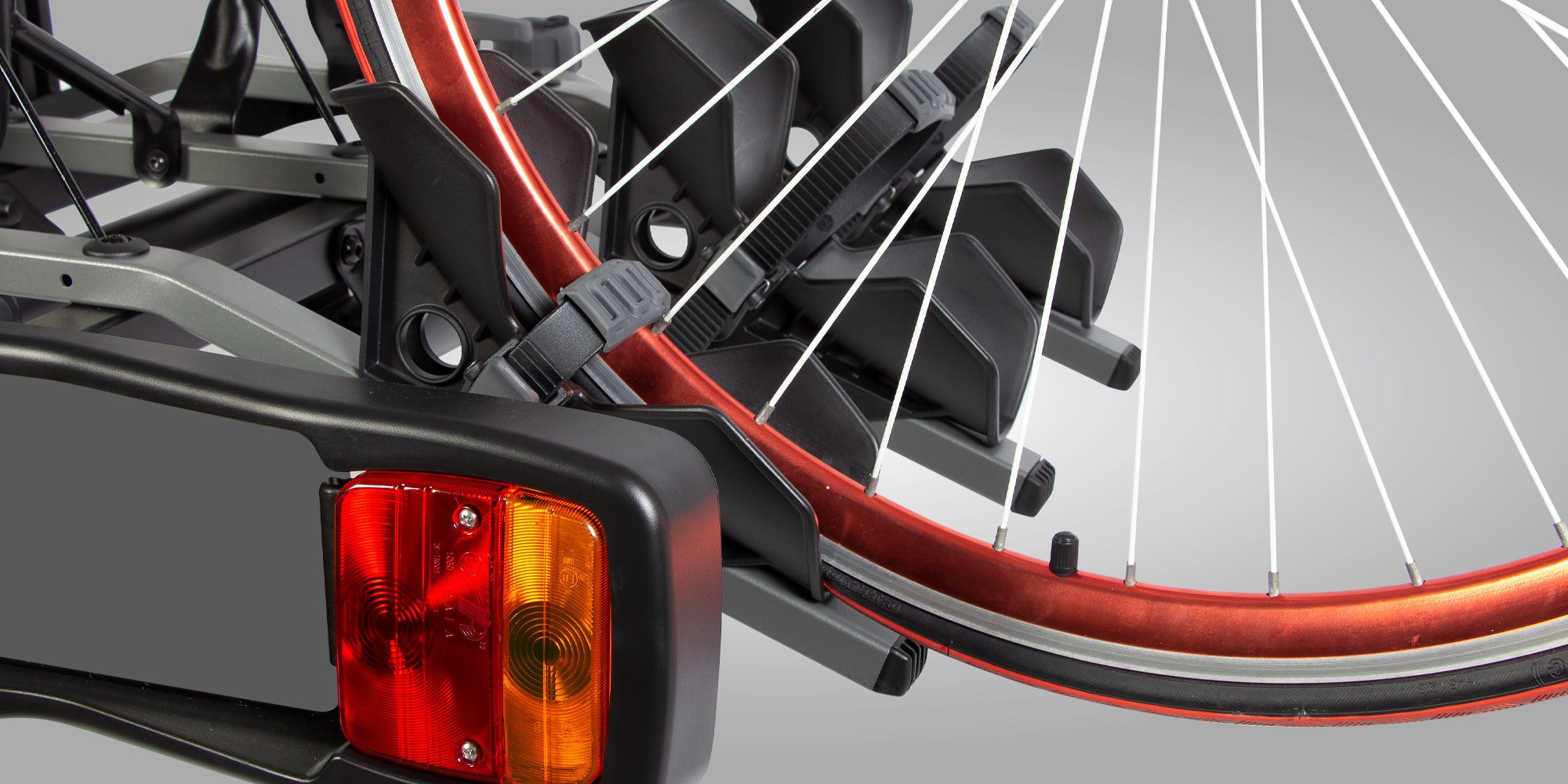 แร็คจักรยาน แร็คท้ายรถ BUZZRACK BUZZRACER 2, 2 BIKES REAR RACK. (ECE APPROVED AND XP)