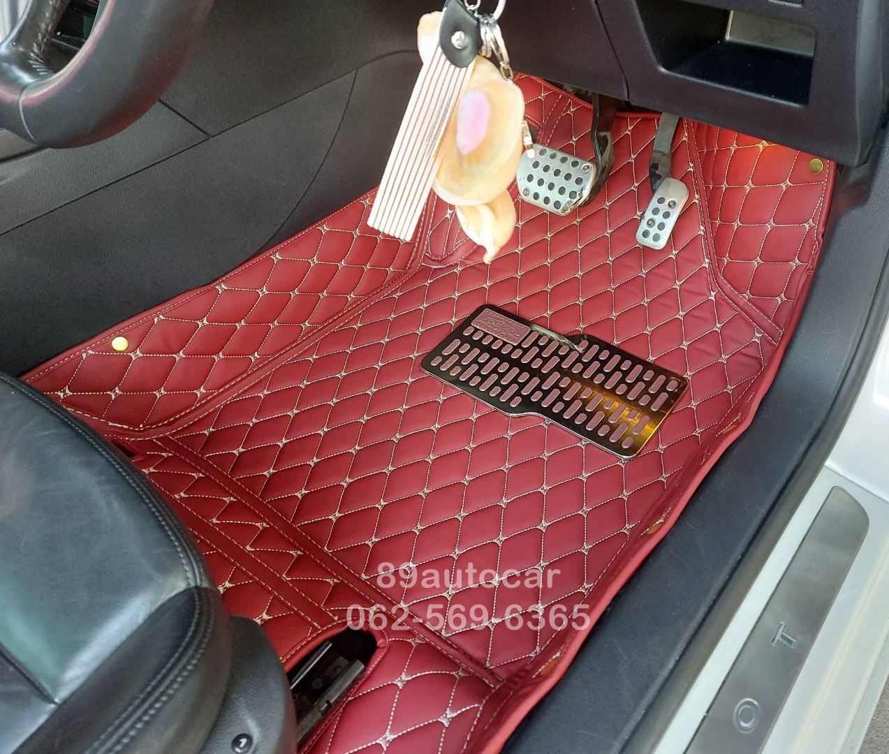 โรงงานตัดพรมรถยนต์ Peugeot RCZ ปูพรม6D สีแดงไวน์ เข้ารูป