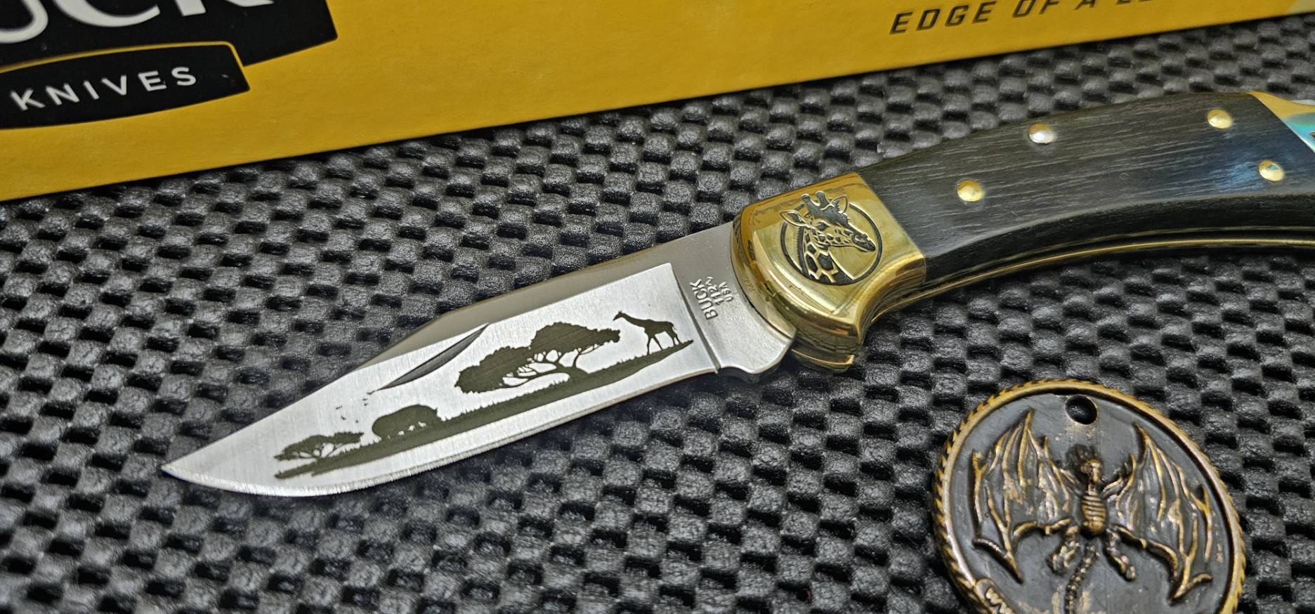 Custom Buck 112 Lockback Giraf