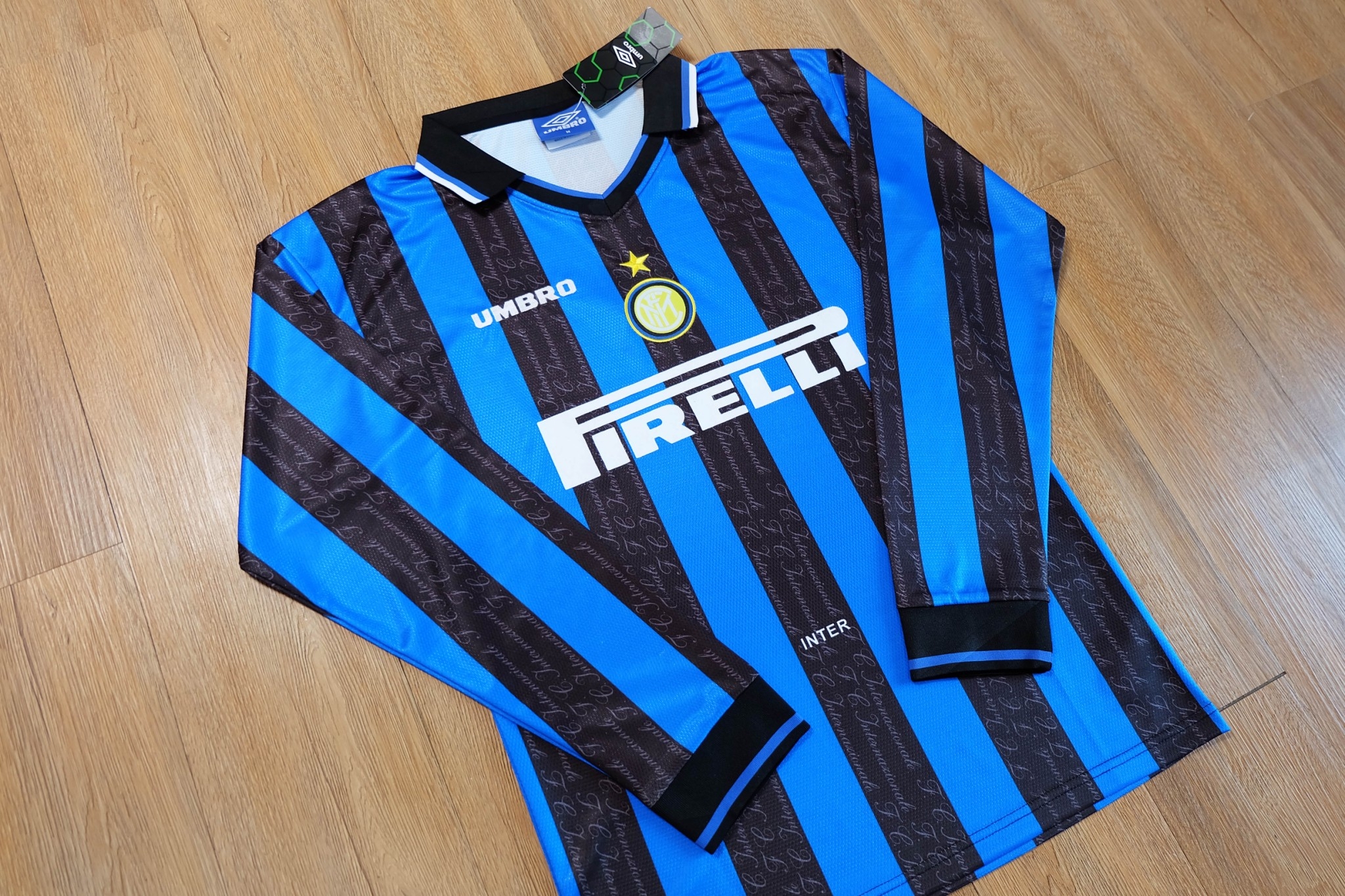 Inter Milan Home 1997/98 Vintage Jersey เสื้อฟุตบอลอินเตอร์มิลานย้อนยุค