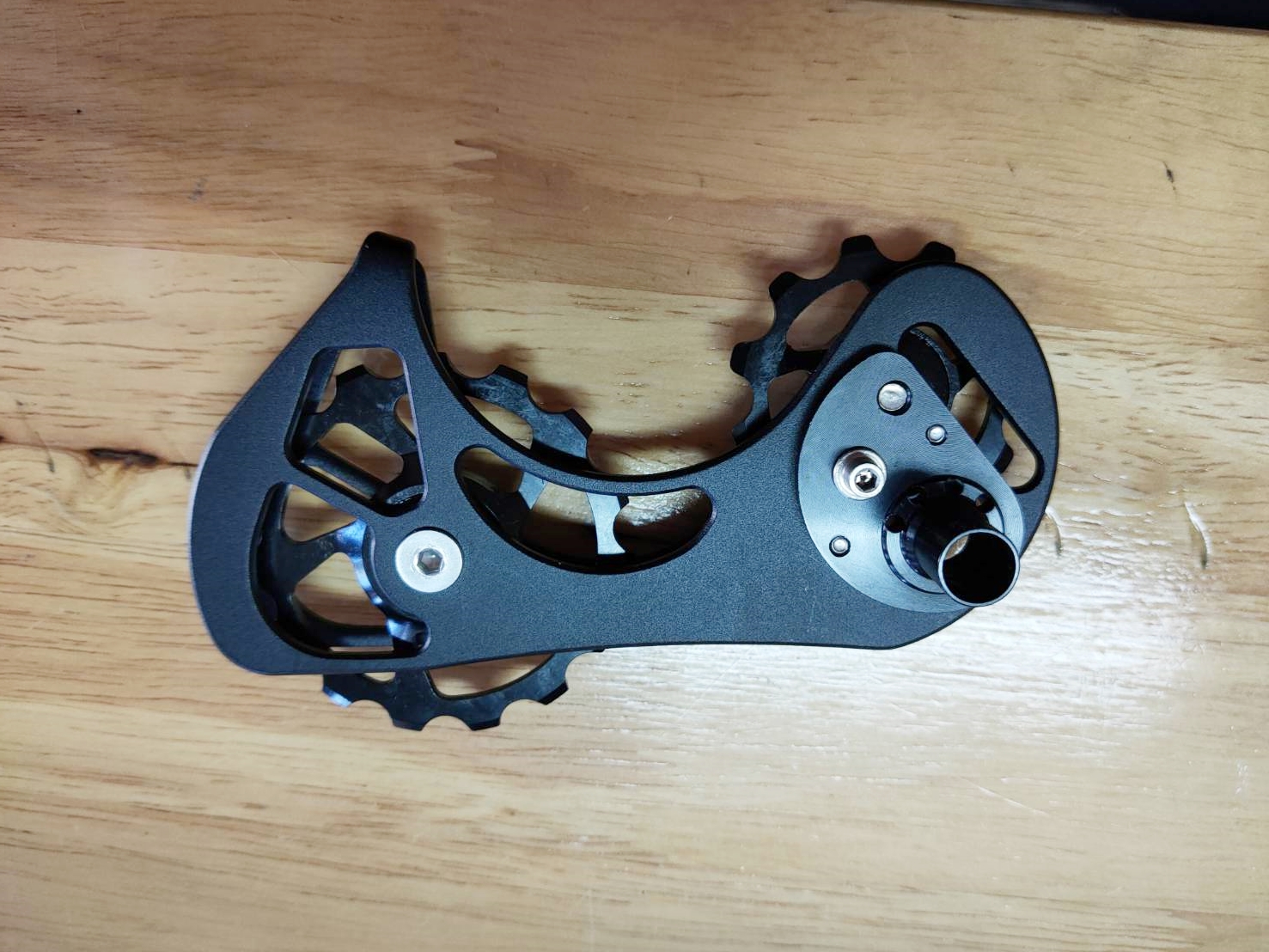 ชุดอัพเกรด ตีนผีแต่ง ลูกรอกตีนผีเซรามิค Mr.Control CERAMIC Ultegra 6800 - Dura Ace 11/15T (Taiwan)