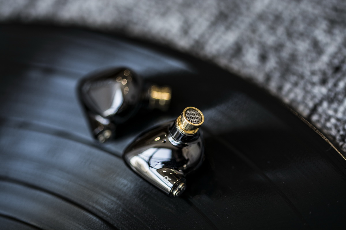 ขาย Hiby Seed 2 หูฟัง Dynamic รองรับ Hi-Res บอดี้ Pure copper สายชุบเงินถัก 4