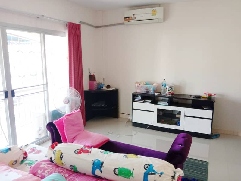 ขายทาวน์โฮม 3 ชั้น 3 ห้องนอน 4 ห้องน้ำ พร้อมเฟอร์และเครื่องใช้ไฟฟ้าครบครัน บ้านสวย พร้อมเข้าอยู่