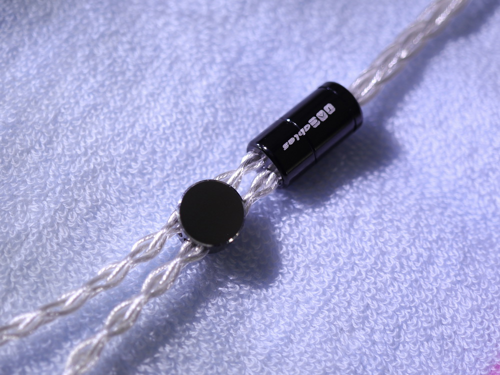 Tacables White Peony สายอัพเกรดหูฟัง Handmade ระดับเทพ