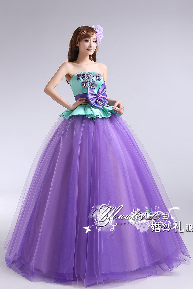 พร้อมเช่า ชุดแฟนซี ชุดราตรียาว เกาะอก Two tone สีม่วง เขียวมิ้นต์ แต่งลูกไม้