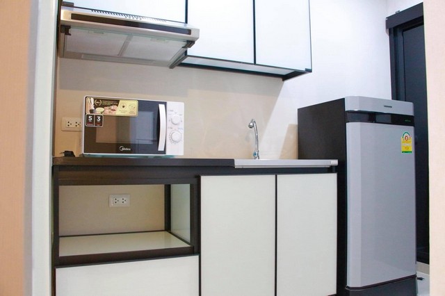 ให้เช่าคอนโด เดอะ คิวบ์ พลัส แจ้งวัฒนะ ตึก D 28 ตรม.เฟอร์ครบ เครื่องใช้ไฟฟ้าครบ มีเครื่องซักผ้า