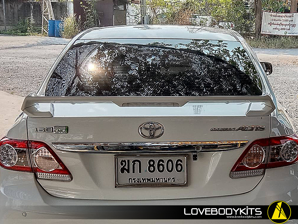 สปอยเลอร์ยก มีไฟเบรก TRD Sportivo V2 : ALTIS 2010-2013