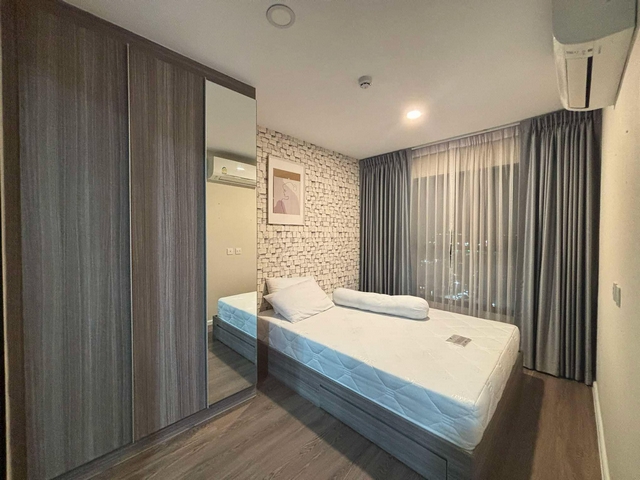 ให้เช่าคอนโด ดิ ออริจิ้น พหลฯ-สะพานใหม่ 30.5 ตร.ม. เฟอร์ครบ วิวสระ มีเครื่องซักผ้า พร้อมอยู่