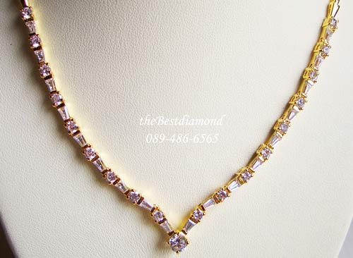 BN016+++สร้อยเพชร ปีกนก แบบเพชรผสม สร้อยแบบเก๋ไก๋ Modern Intrend สุดๆแบบทันสมัย อยู่ได้นานไม่มี out ใส่แล้วดูดี เพชรแวววาวสวยค่ะ ใส่ออกงานได้สบาย