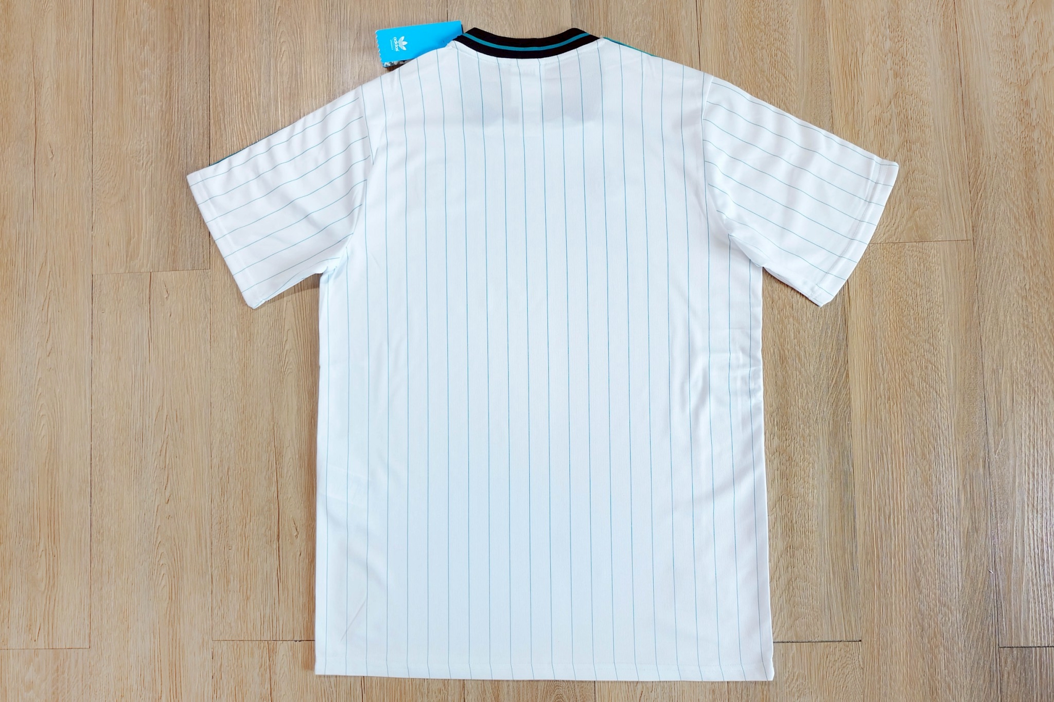 Liverpool Terrace Icons 2025/26 Jersey เสื้อลิเวอร์พูล ขาว ฤดูกาลใหม่