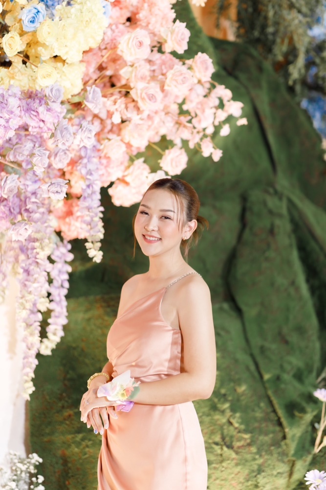 พร้อมเช่า ชุดเดรส ชุดออกงาน ราตรียาว ไหล่เดี่ยว ผ้าซาร่าเงาใส่แล้วผอม สีโรสโกล์ด