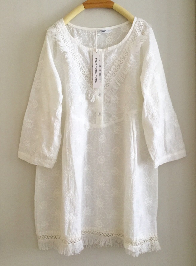 เสื้อผ้าลูกไม้