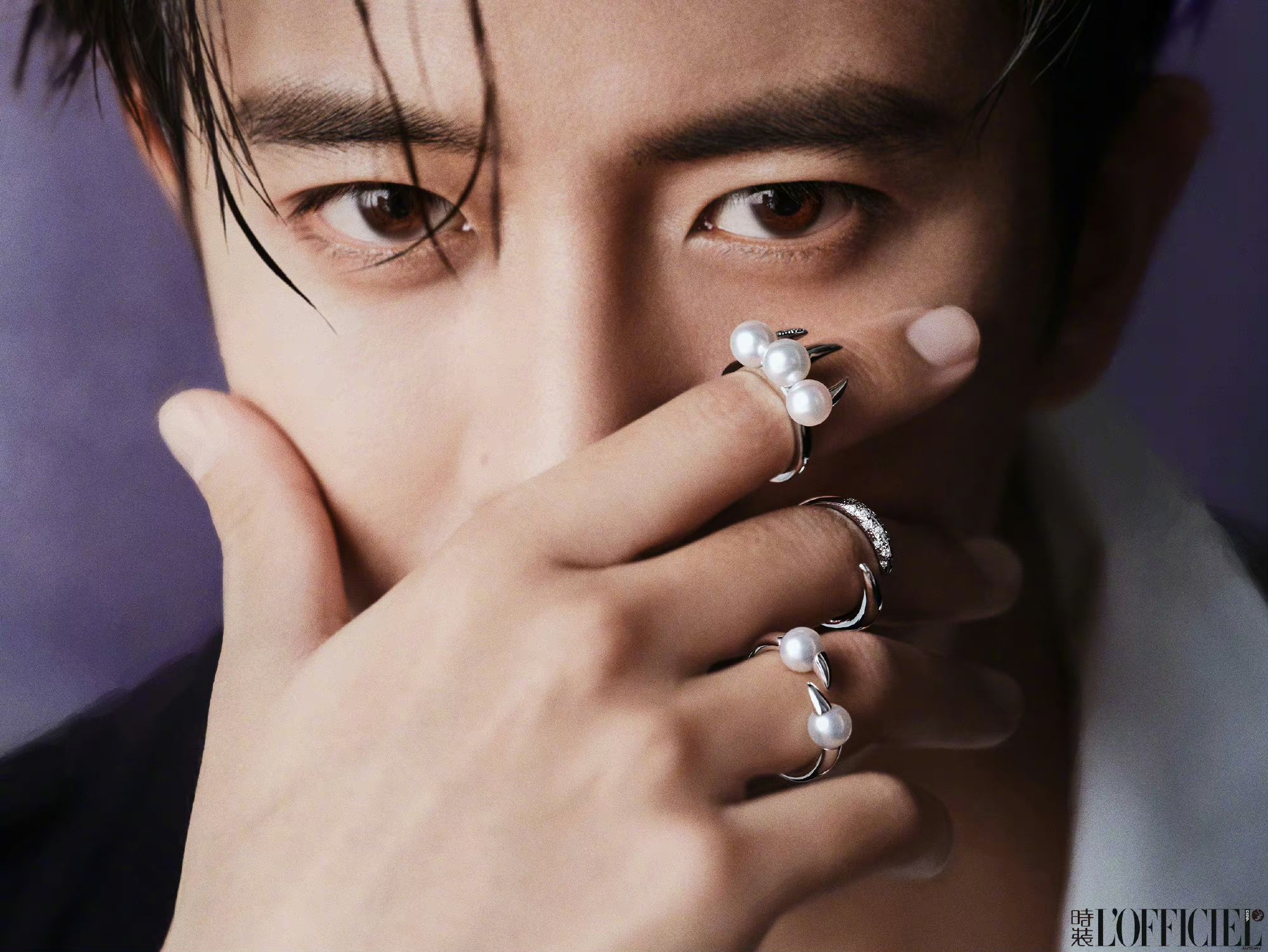 นิตยสาร L'OFFICIEL เหรินเจียหลุน เดือน 8/2023