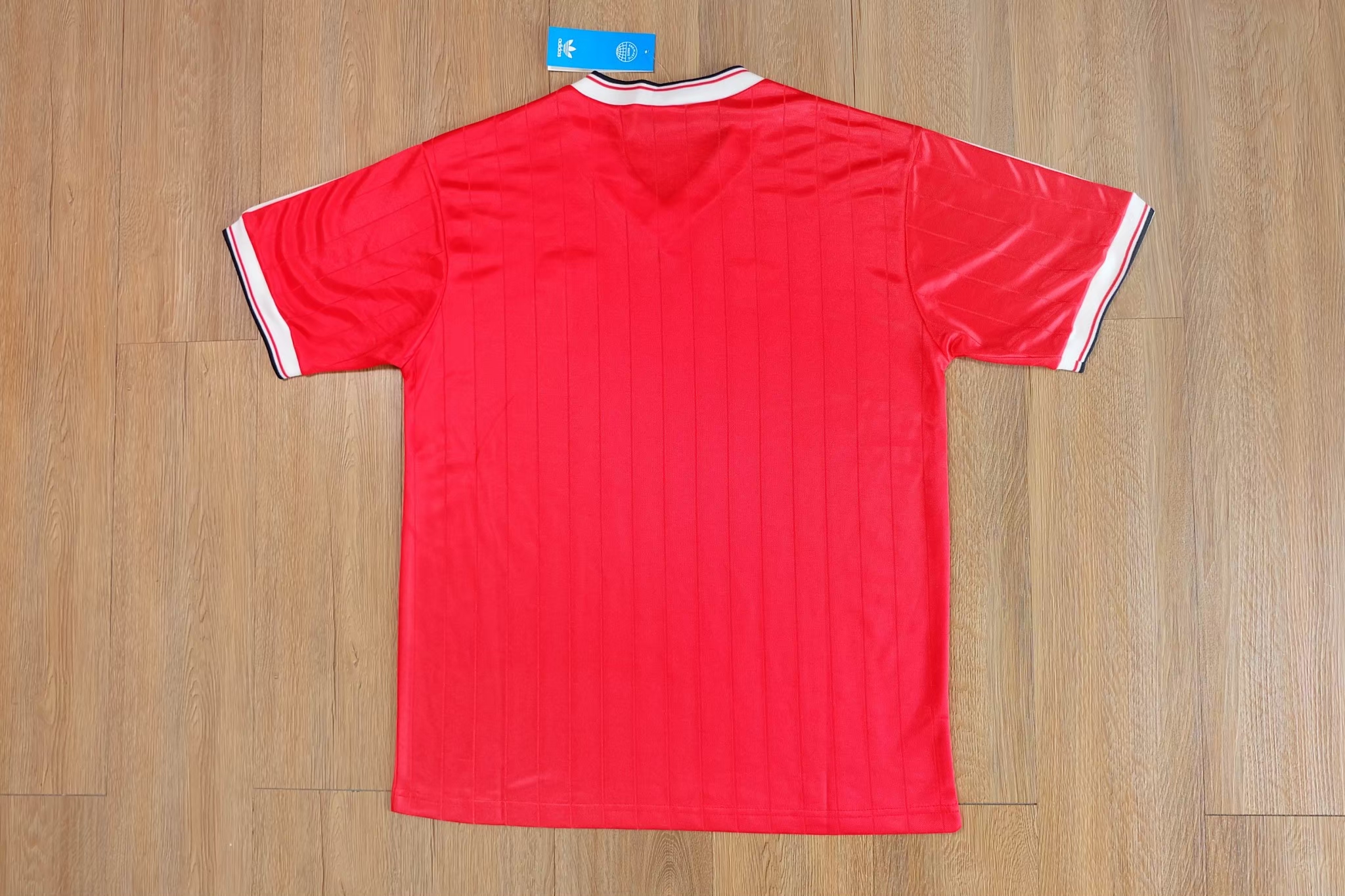 Manchester United 1983 FA Cup Vintage Jersey เสื้อฟุตบอลแมนยูย้อนยุค