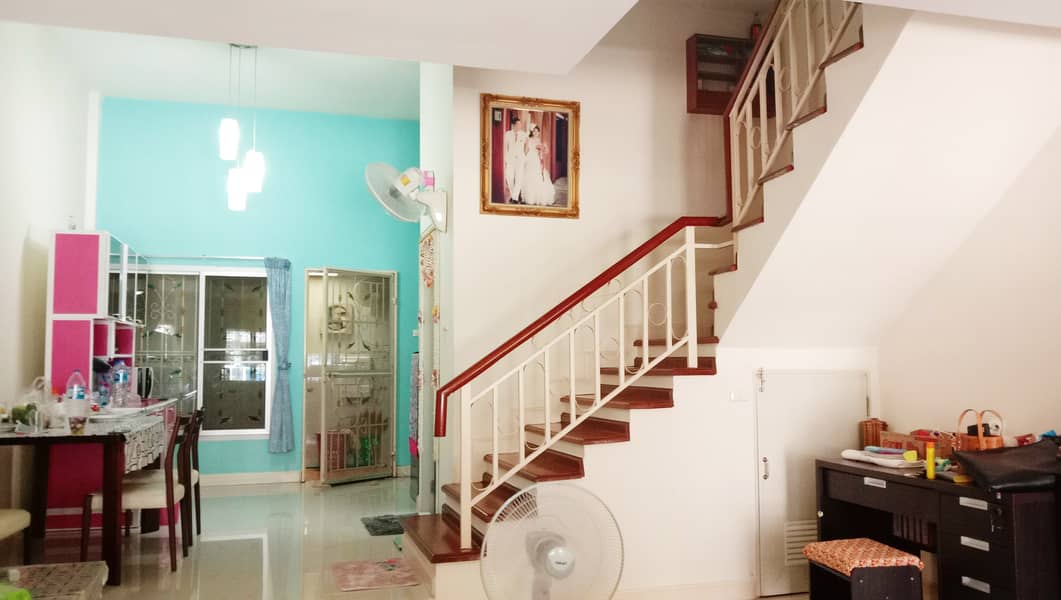 ขายทาวน์โฮม 3 ชั้น 3 ห้องนอน 4 ห้องน้ำ พร้อมเฟอร์และเครื่องใช้ไฟฟ้าครบครัน บ้านสวย พร้อมเข้าอยู่