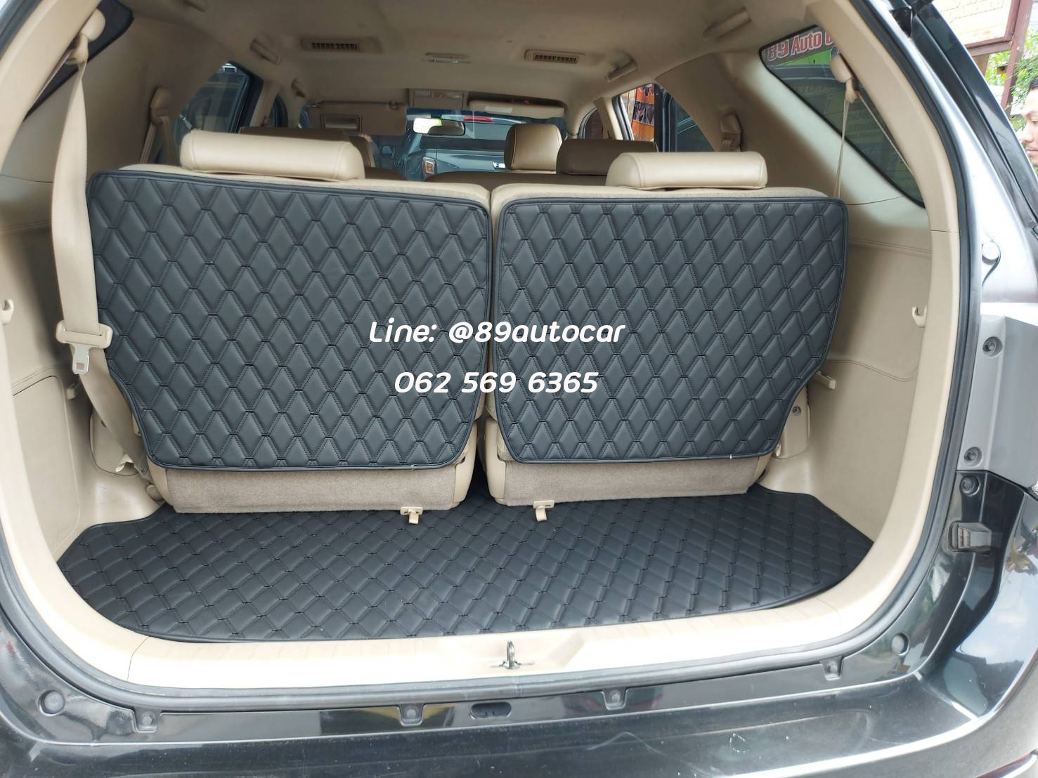 Toyota Fortuner (โตโยต้า ฟอจูนเนอร์) 2005-2014 ปูพรมVVIP สีดำด้ายดำ เต็มคัน
