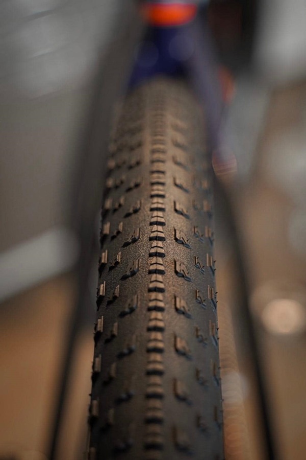 ยางนอกขอบพับ ARISUN MERLIN ll ขนาด 26X1.95 / 27.5X1.95 / 29X1.95 180TPI ยางเสือภูเขาที่ไปได้กับถนนราดยางทางเรียบ, ทางกรวด หรือ ทาง XC ง่ายๆ