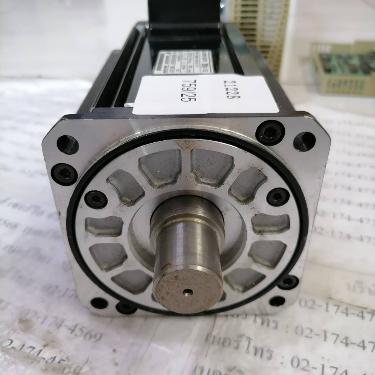 SERVO MOTOR “ YASKAWA ” รุ่น SGMSH-20ACA-FJ12