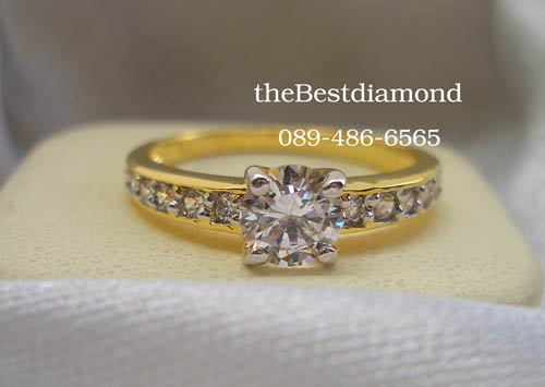 BR422+++แหวนชูผสมแหวนแถว2+++สุดยอดความสวย เรียบๆ แต่หรูหรา อยุ่ได้นานไม่มีout เหมือนจริงสุดๆๆเพชรแวววาวมาก ใส่แล้วขับให้นิ้วเรียวสุด ไม่ควรพลาดนะคะ