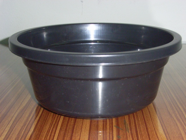 กะละมัง เบอร์ 30 สีดำ ขนาด ขนาด23.7 x 9.6 cm. ราคาโหล ละ 85 บาท จำนวน มัดละ 24 โหล