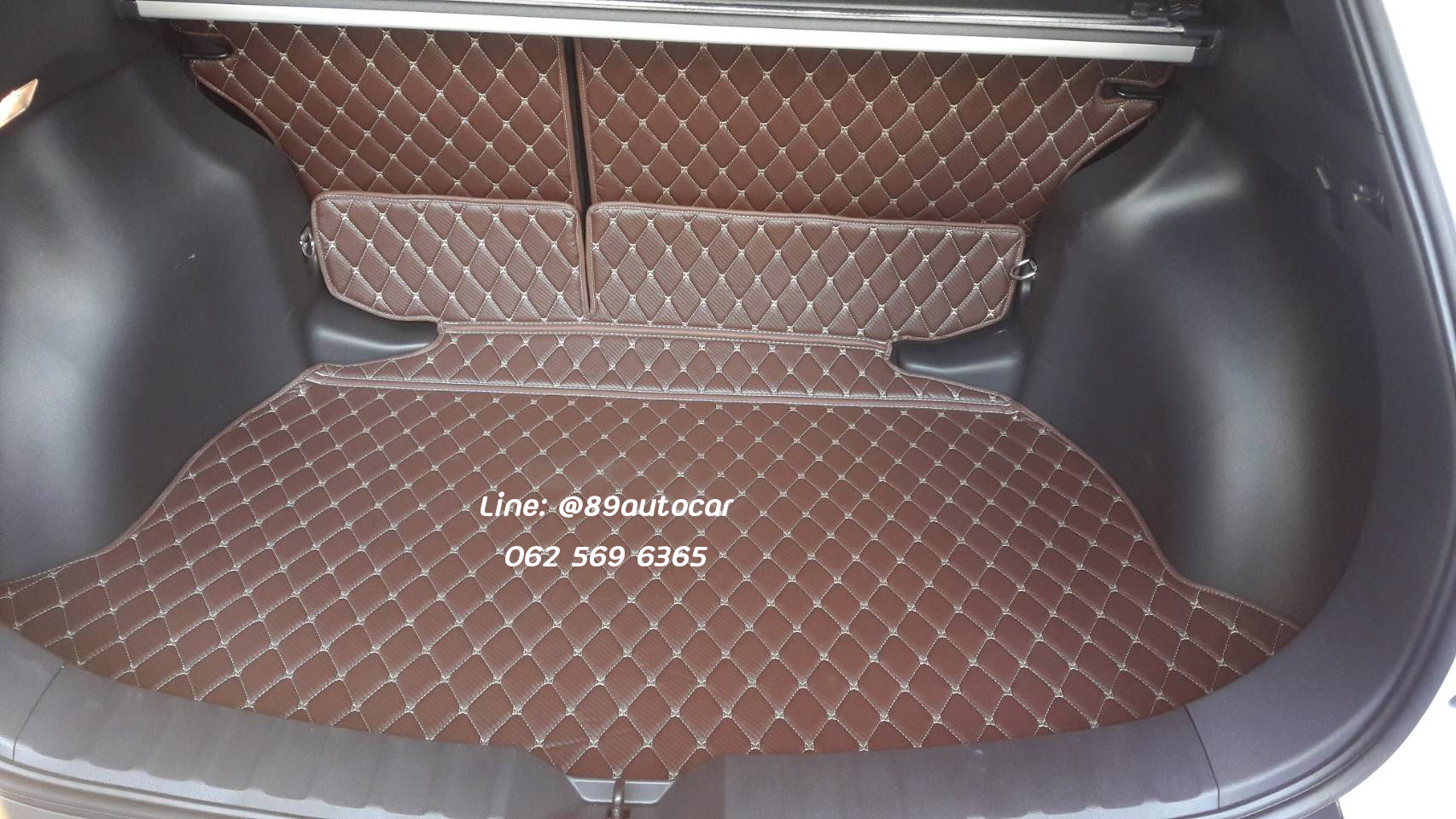 ตัดพรม Toyota Cross GRsport ปูพรมหกดี สีกาแฟ ลายเคฟล่า เต็มคัน