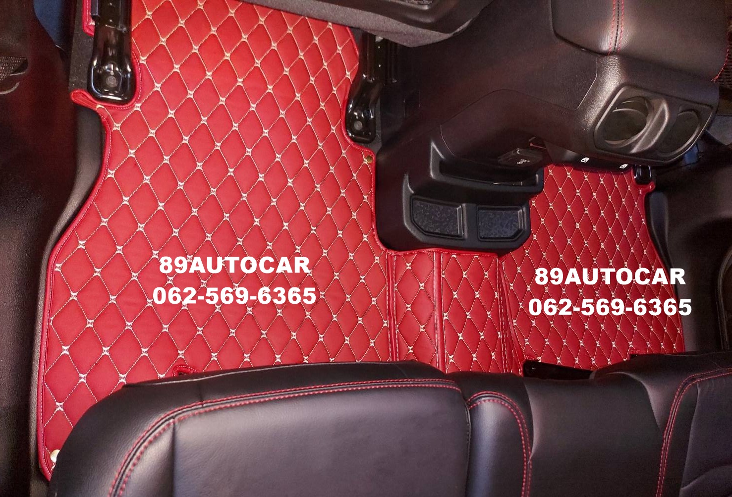 พรมรถ Jeep Wrangler Robicone ปูพรมหกดี สีแดงสด เข้ารูป เต็มคัน