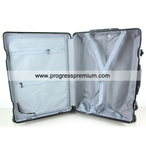 กระเป๋าเดินทาง