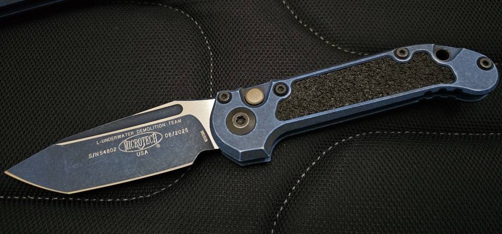 Microtech LUDT Gen III T/E Black Standard Weathered Blue
