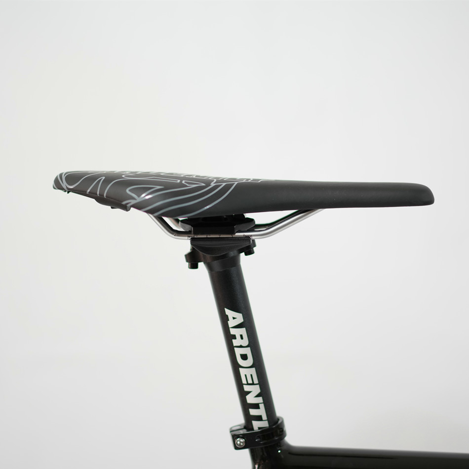 จักรยาน ARDENTLY ARENA LITE 6069 — Fixed Gear สนามแข่ง น้ำหนักเบา ปั่นแรง ดีไซน์สปอร์ตจัดเต็ม | โครงอลูมิเนียม 6069 | ล้อ 700C