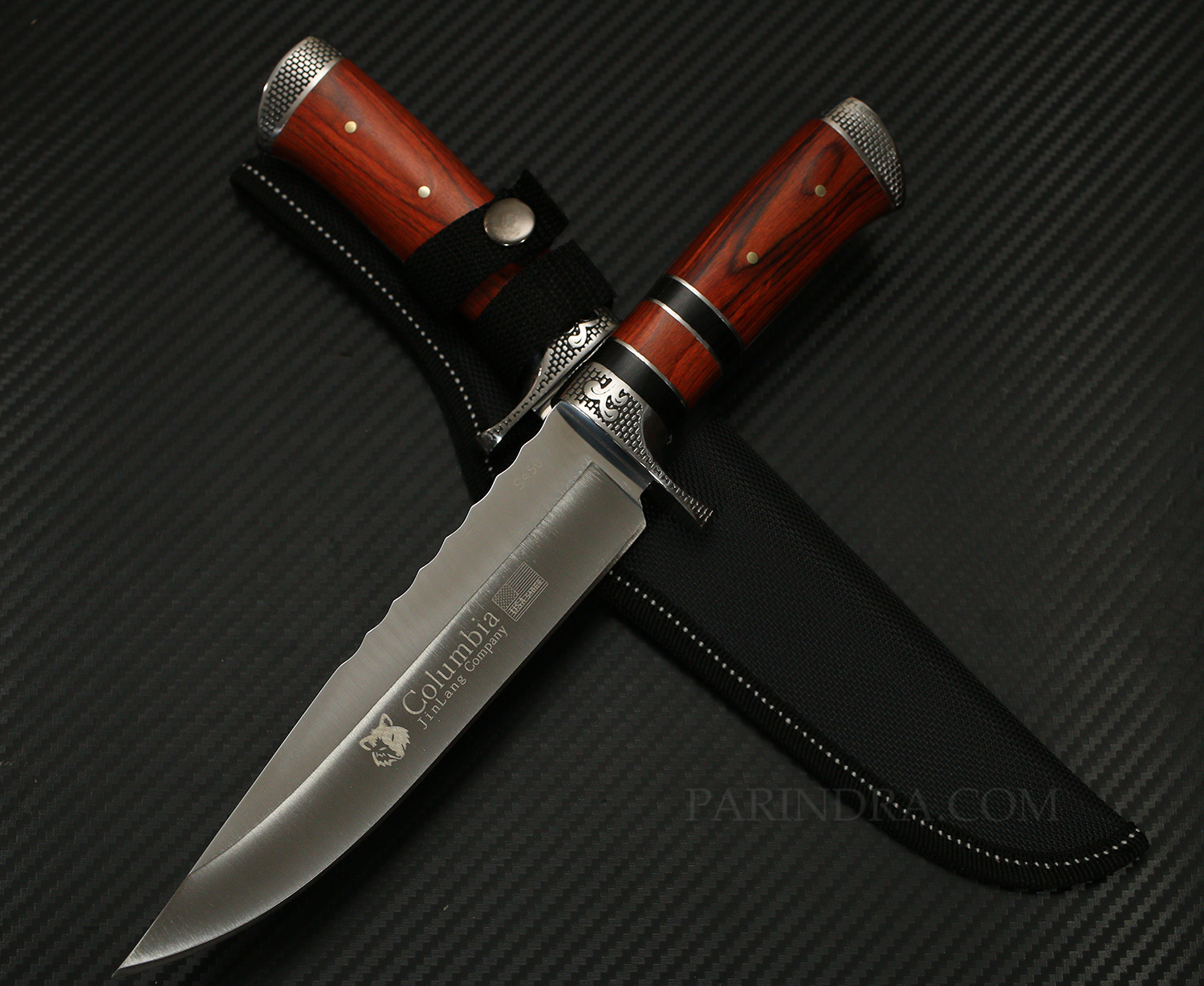 มีดเดินป่า COLUMBIA รุ่น SA50 ด้ามไม้สีน้ำตาลแดงสลับดำ ทรงใบมีดสวย