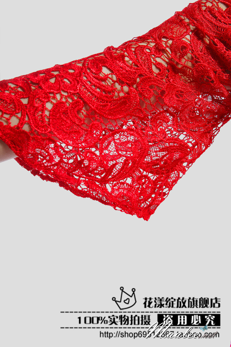 พร้อมเช่า ชุดราตรียาว สีแดง แขนสามส่วน แต่งลูกไม้ จับเดรปทรงนาฬิกาทราย (L=3XL)