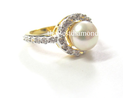 BR207PR+++แหวนมุขเพชรล้อม มีบ่าข้าง++แบบทันสมัย ดูดี ดูผู้ดีมากๆๆ intrend มากๆๆ แบบออกมาจากร้านจิวเวลลี่เ เพชรสวยวิ๊งๆ สวยสุดๆ รับประกัน