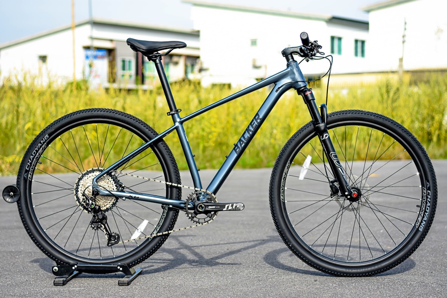 จักรยานเสือภูเขา BACKER X6 SHIMANO XT M8100 12 sp Boost 148 เฟรมอลูมิเนี่ยม ลบรอยเชื่อม ซ่อนสาย ล้อ 29 NEW2025